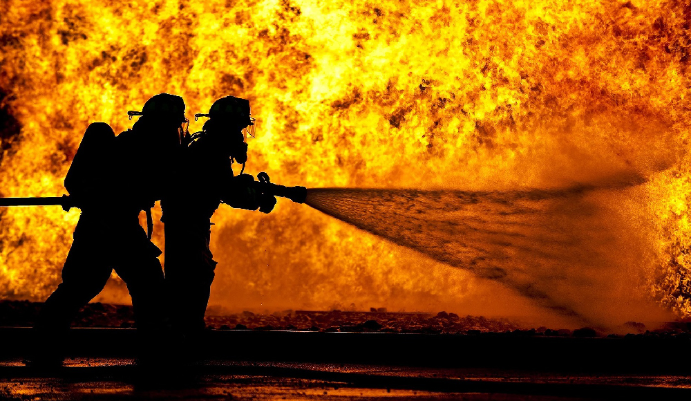 次世代消防士の訓練は、煙も水も使用しないVRで。